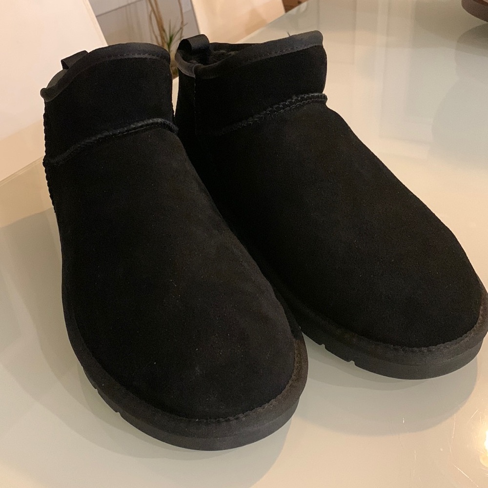 Camel Crown fleece lined ankle boot - size 12.5 US